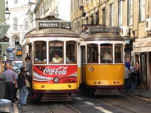 Tram_28,_Lisbon,_20051011